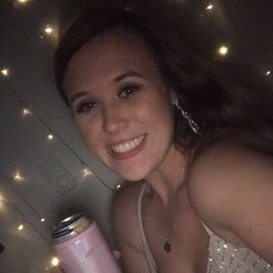 Meet your Posher, Lindsay